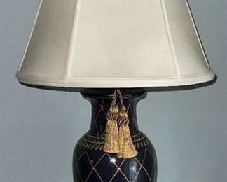 Vase lamp