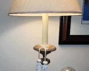 Table lamp