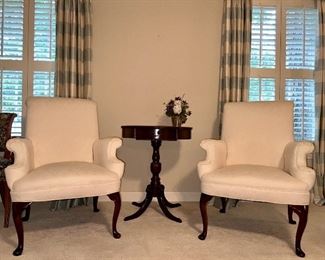 Pair of armchairs; Duncan Phyfe accent/side table