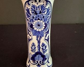 Delft blue and white vase