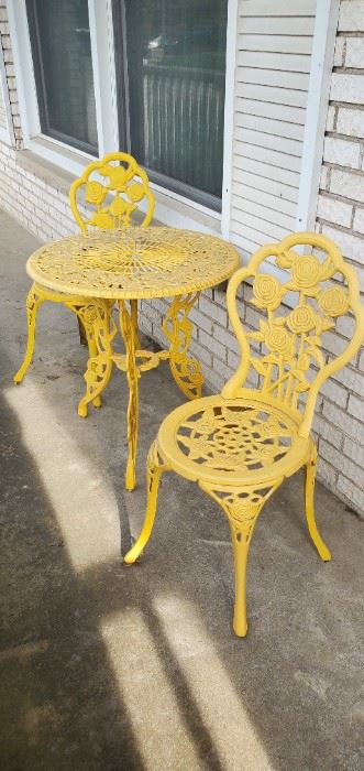 Cute yellow cast iron table set