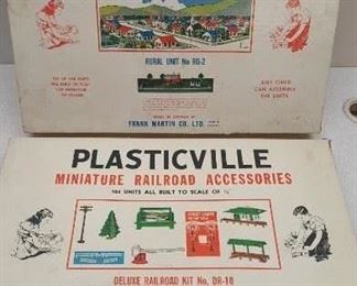 Plasticville Railroad accessories