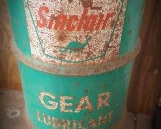 Sinclair Dinosaur Gear Lubricant Barrel