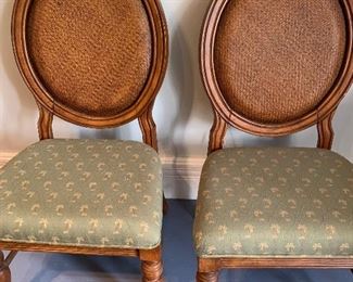 Set of dining chairs