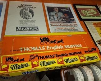 Thomas English Muffins Shelf Liner Advertisement