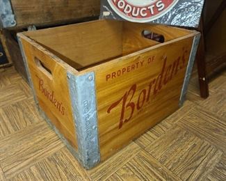 Antique Bordens Wooden Milk Crate