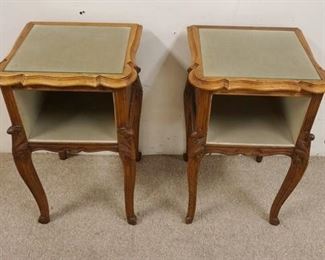 1108 PAIR OF DIMINUTIVE OAK STANDS W/SCALLOPED EDGE TOPS, INSET GLASS & CARVED CABRIOLE LEGS, APPROXIMATELY 17 IN X 15 IN X 27 IN HIGH