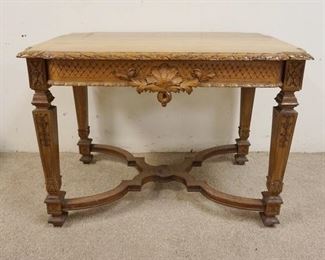 1124 MAHOGANY PARLOR TABLE W/CARVED SKIRT & TABLE EDGES, APPROXIMATELY 41 IN X 26 IN X 29 IN HIGH