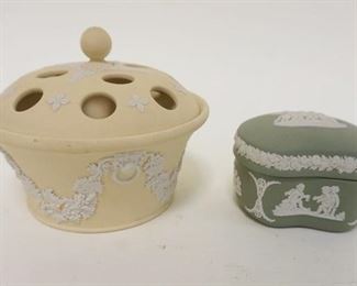 1152 WEDGEWOOD ENGLAND JASPERWARE, YELLOW & WHITE, GREEN & WHITE, POTPURRI BOWL & COVERED JAR, LARGEST IS APPROXIMATELY 5 IN X 4 1/2 IN HIGH