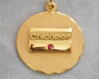 1288 12K CHICOPEE MEDALLION WITH RED STONE, 4.3 DWT INCLUDING STONE