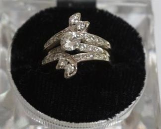 1292 BEAUTIFUL 14K WOMENS DIAMOND WEDDING SET, SIZE 5, 4.24 DWT INCLUDING DIAMONDS. ALSO HAS OLD APPRAISAL, NOT DATED