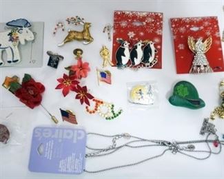 1297 COSTUME JEWELRY LOT INCLUING HOLIDAY JEWELRY AND PINS