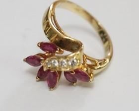 1298 14K RUBY AND DIAMOND LADIES RING, SIZE 5, 2.48 DWT INCLUDING STONES. HAS 1987 APPRAISAL