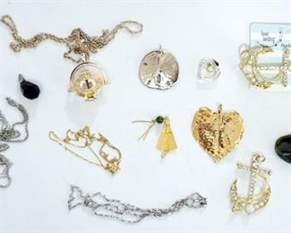 1307 LOT OF LADIES CHAINS AND PENDANT INCLUDING SCRIMSHAW BASKET