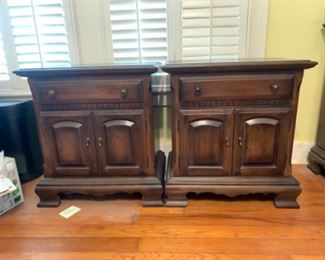 Beautiful Ethan Allen bedside tables