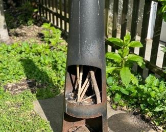 Narrow outdoor fireplace/chimney. Perfect for small spaces. 