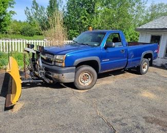 Chevy 3/4 ton plow truck..runs and drives plow operates fine will not pass inspection. yard/farm truck, comes with NH title