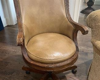 Rolling leather desk chair ( some cat 🐱 scratches)