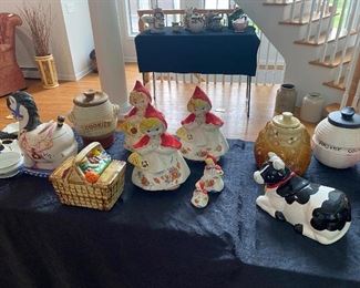 VINTAGE COOKIE JAR COLLECTION INCL. McCOY AND HULL LITTLE RED RIDING HOOD