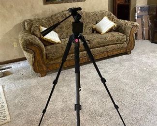 This is a 58" Vanguard Alta 1 OS all metal tripod.  I'm not sure if it has ever been used.  Comes in box with some brochures.  Asking $75.