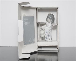 Lladro Asian Water Girl Figure