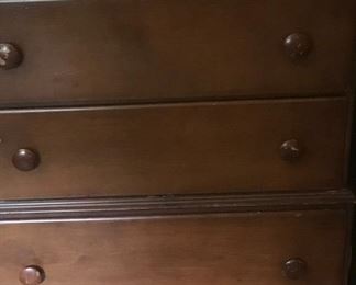 Chest of drawers