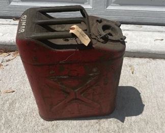 SUMAR TRACK USED 5 GALLON Gas Can