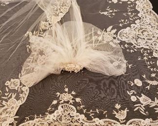 Antique lace wedding veil