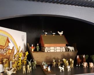 Antique German hand carved and painted Noah's Ark with original box, 42 pieces 
