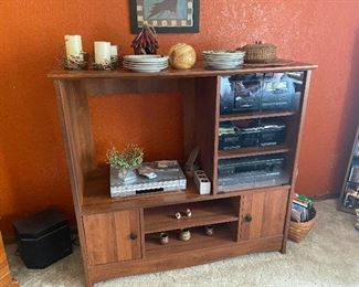 TV/Stereo Entertainment Unit, Stereo System, Bose Speakers, Home Accessories