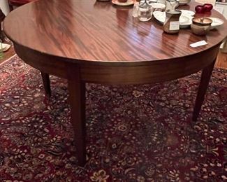 50 diameter mahogany spade leg dining table with 19 leaf 