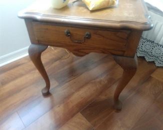 2 matching end tables