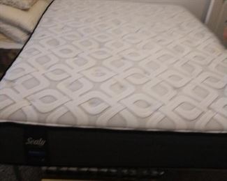New Queen Sealy Pedic  Mattress