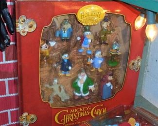 NIB Mickey's Christmas Carol Holiday Collection