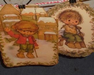 Precious moments Paper plaques