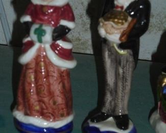 Fitz & Floyd lady & man caroler 