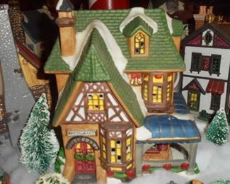  Snow Village: restaurant  lit 