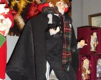 Large Bob & Tiny  Tim