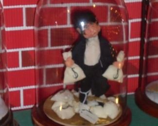 Glass domed 'Annalee' Scrooge w/money bags