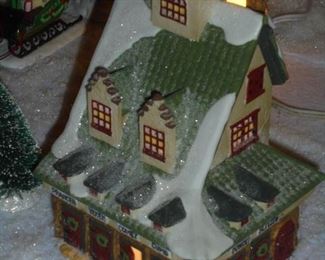 Dept 56: Boarding & Lodging School lit