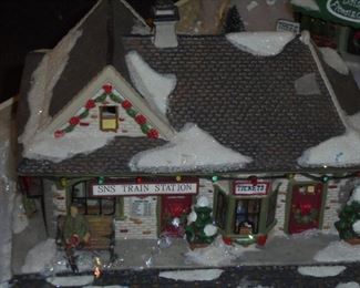 SNS lit train station