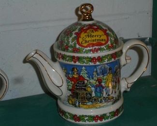Sadler tea pot Merry Christmas