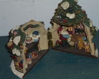 Cast opening tree w/toys inside