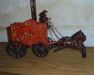 Cast iron circus buggy w/horse