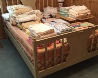 Full bed with mattress set