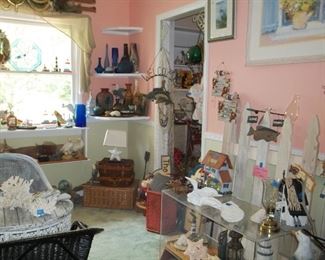 lucite & nautical decor