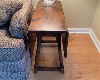 Antique drop leaf table