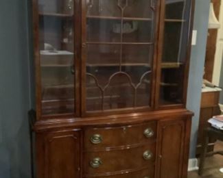 Wood & Glass Display cabinet. Excellent condition! Dovetail drawers
