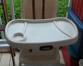graco  high chair with cover