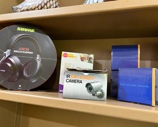 HEADPHONES, SECURITY CAMERA'S 